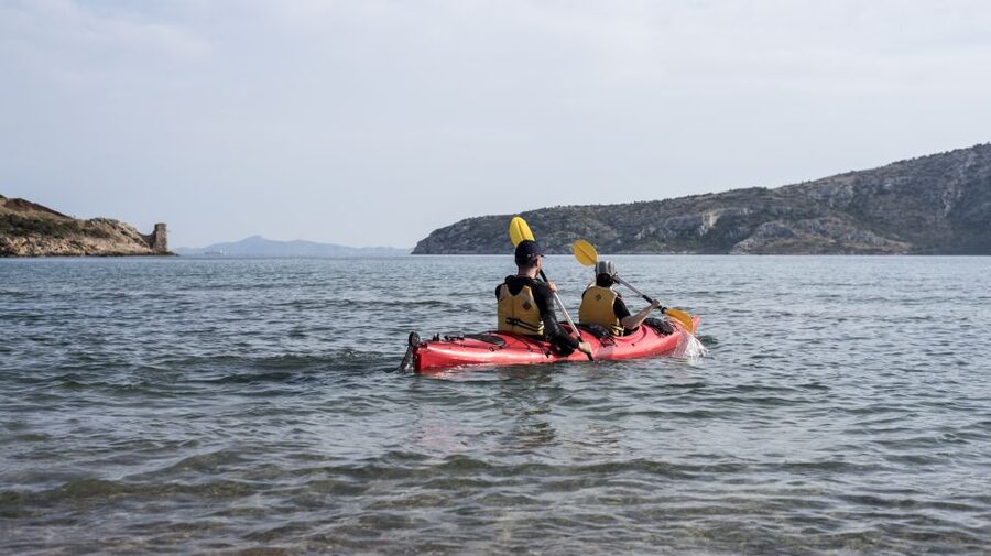 From Athens: Cape Sounion Guided Kayaking Tour with Lunch - Getting to Cape Sounion, then exploring the Temple of Poseidon
