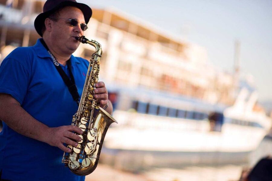 From Athens: Day Cruise to Hydra, Poros & Aegina with Lunch - Marina Kalitheas and the COSMOS: how to avoid docking-day stress