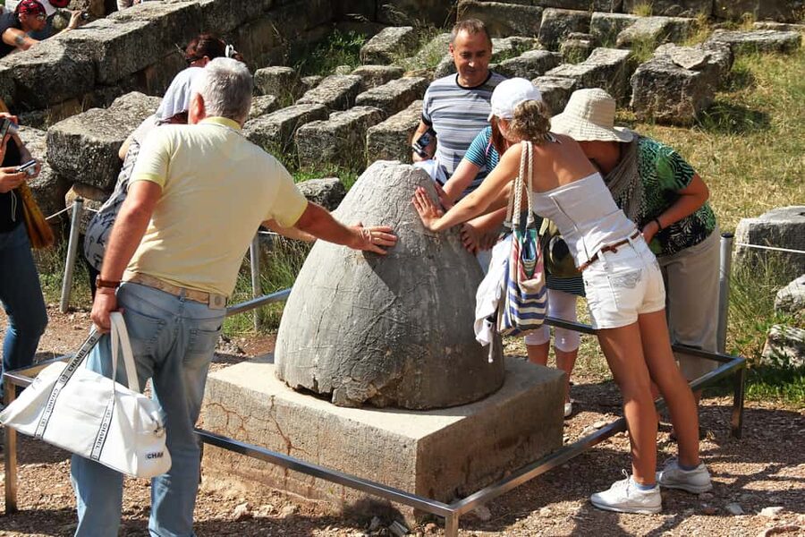 From Athens: Delphi Day Trip with Spanish-Speaking Guide - Spanish Guidance, Audio Options, and Headsets