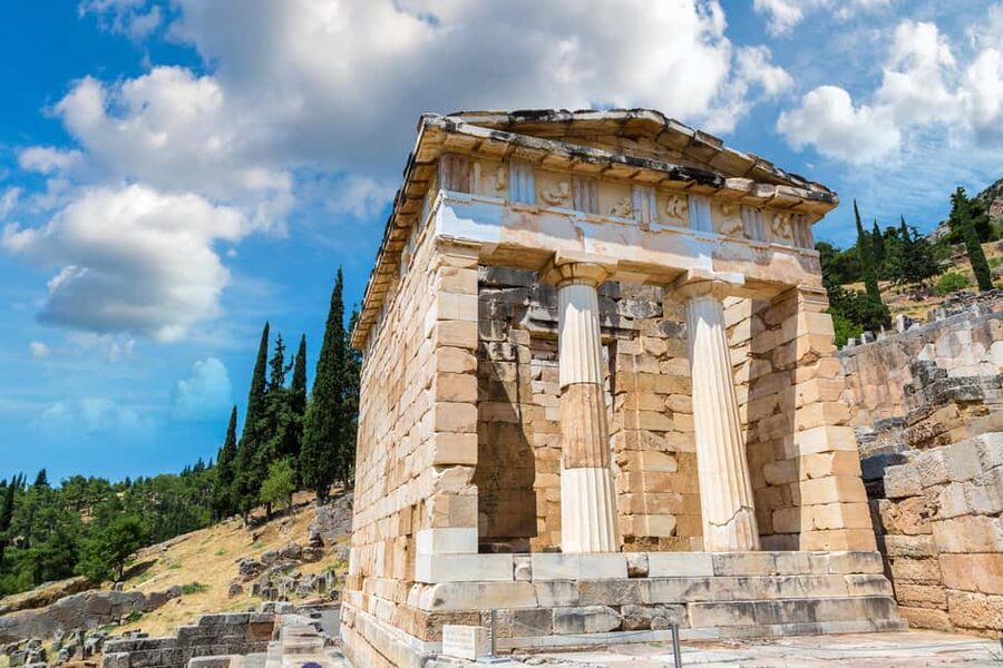 From Athens: Delphi Day Trip with Spanish-Speaking Guide - Price and Value for a 10-Hour Delphi Day Trip