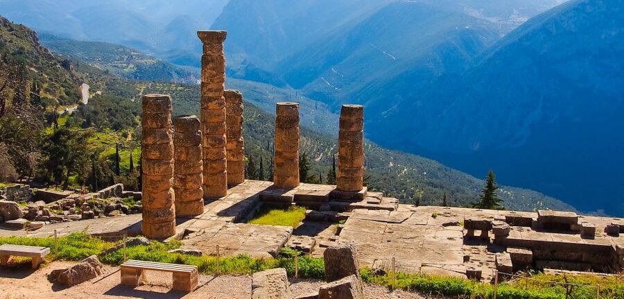 From Athens: Delphi Full Day V.R. Audio Guided Tour - Value at Around $30: When This Day Trip Makes Sense