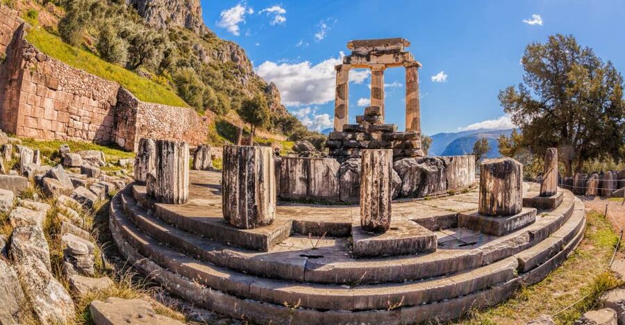 From Athens: Delphi Full Day V.R. Audio Guided Tour - Delphi Archaeological Site: VR and Audio in 10 Languages