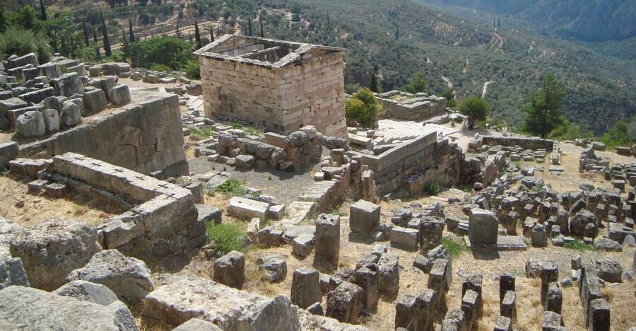 From Athens: Full Day Private Tour of Delphi - Key highlights that make this Delphi day trip worth it