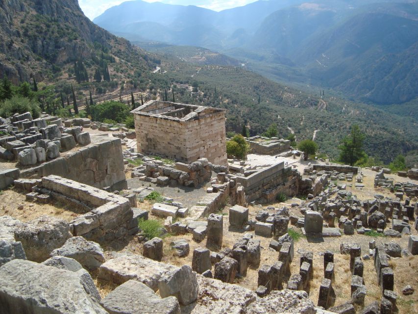 From Athens: Full Day Private Tour of Delphi - Getting from Athens to Delphi without losing the day to buses