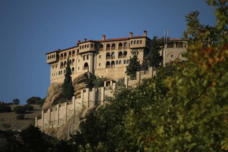 From Athens: Meteora Caves & Monasteries Day Trip by Train - Getting your timing right: trains, tickets, and what to pack