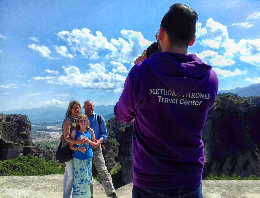 From Athens: Meteora Private Day Trip with Transfer - Traditional Lunch in Kalabaka or Kastraki, Then Back to Athens