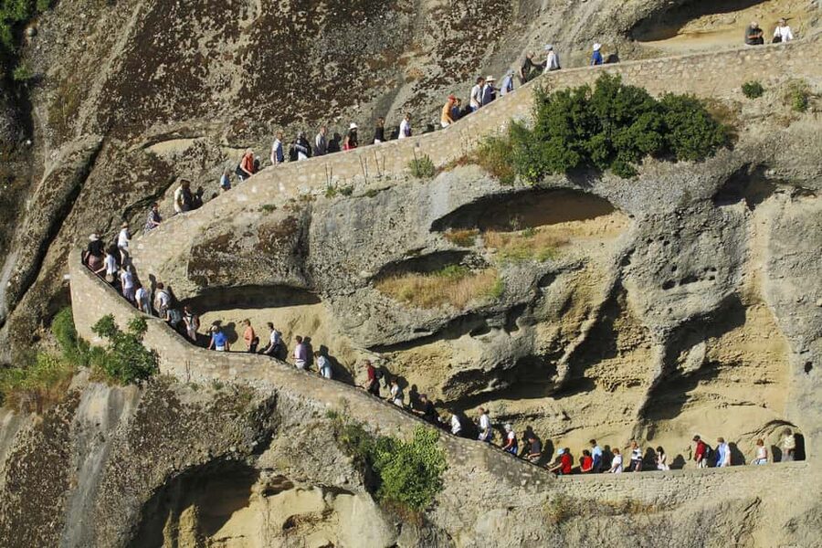From Athens: Monasteries of Meteora & Cave of Theopetra Tour - The “talk-heavy” guide style: how it affects your experience
