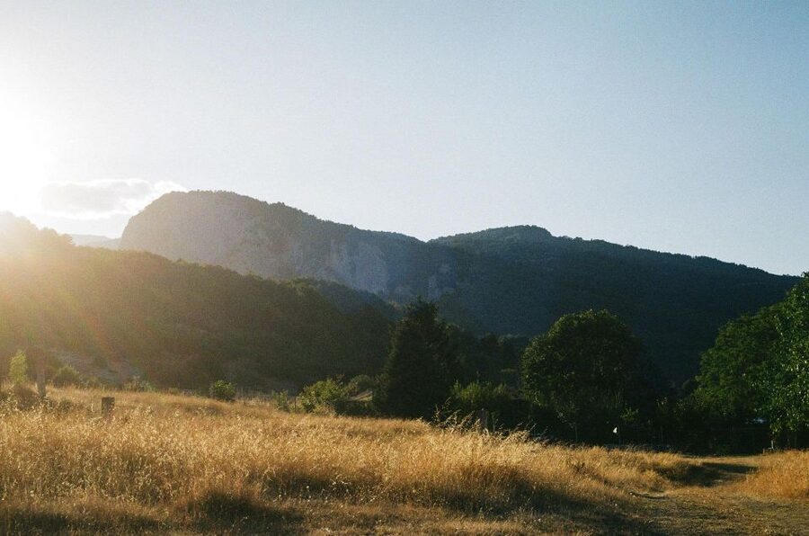 From Athens: Mt. Olympus National Park Guided Day Tour - Platamon Castle and its sea-view payoff