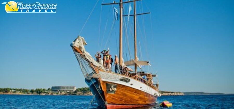 From Athens: One Day Cruise to Piraeus - The Sail Out of Piraeus Area: Room to Breathe and See the Coast