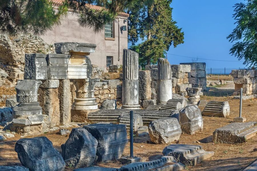 From Athens: Private Anc. Corinth, Temple of Hera, Blue Lake - Isthmus Canal views: the seas meet in a narrow squeeze