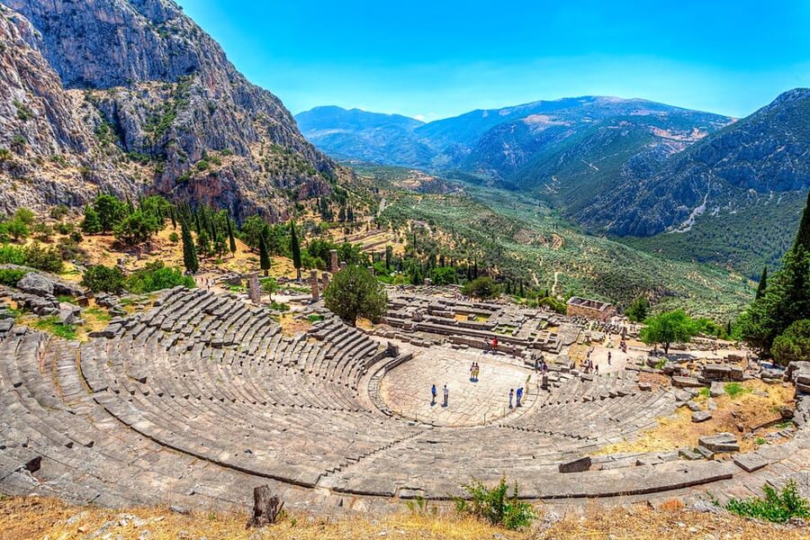From Athens: Private Delphi and Thermopylae Guided Day Trip - A private Athens to Delphi and Thermopylae day, minus the hassle