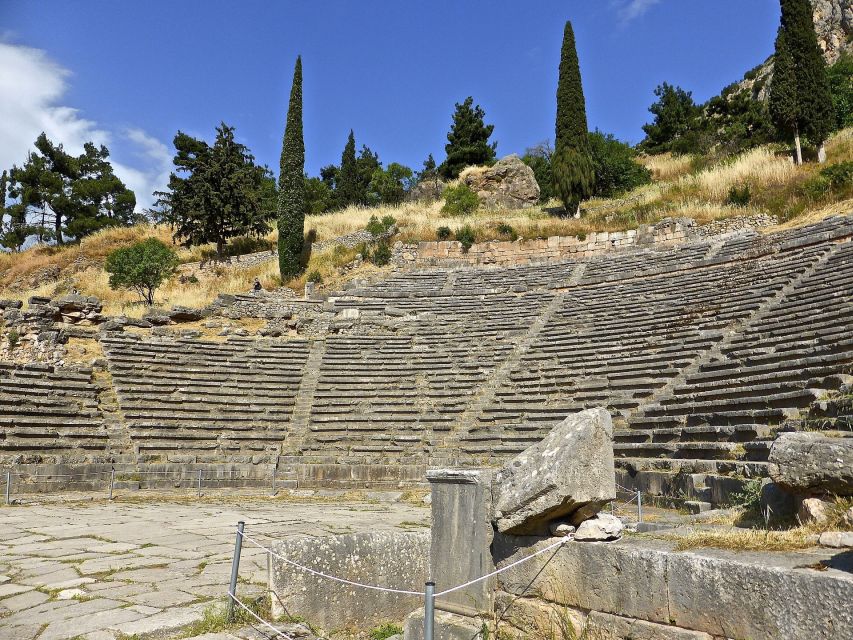 From Athens: Private Delphi and Thermopylae Guided Day Trip - Thermopylae Museum: the 3D battle reenactment that makes it click