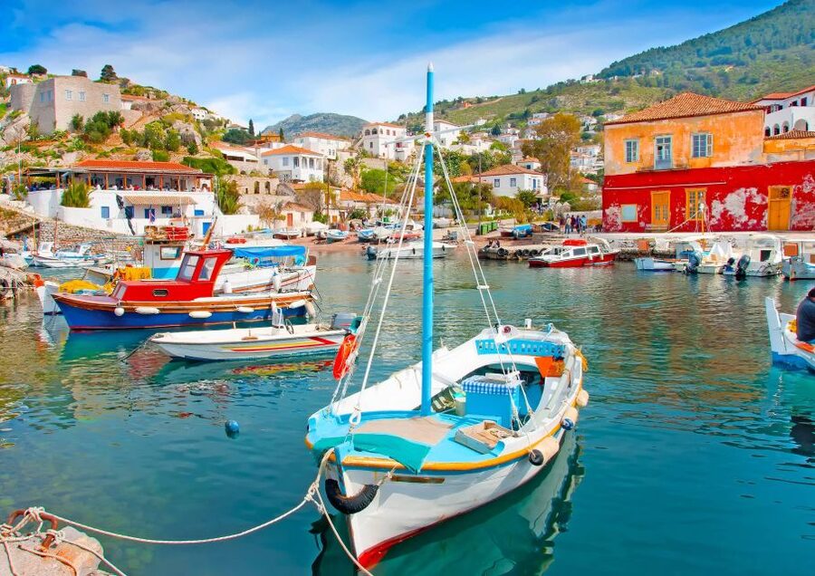 From Athens: Saronic Islands Full-Day Cruise with VIP Seats - Should You Book This VIP Saronic Islands Cruise?
