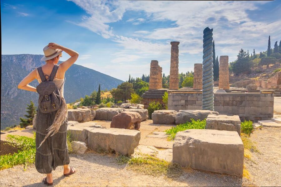 From Athens: Temple of Apollo and Oracle Delphi Day Trip - UNESCO Delphi archaeological site: Temple of Apollo and the treasures of Athens