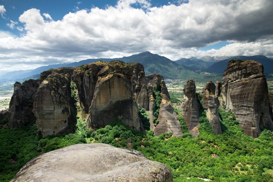 From Athens: Two-Day Guided Tour to Meteora - From Athens to Kalambaka: the drive that shapes the day