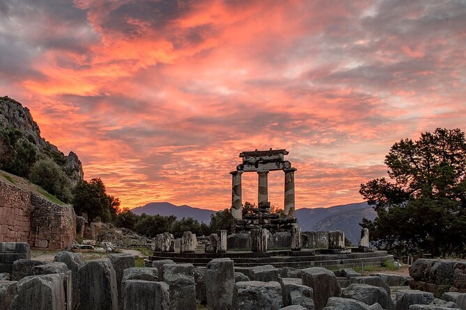 ''Full-Day Tour of Delphi-Byzantine Monastery of Hosios Loukas'' - Pickup Comfort: Mercedes Ride, Wi-Fi, and Real-Life Flexibility