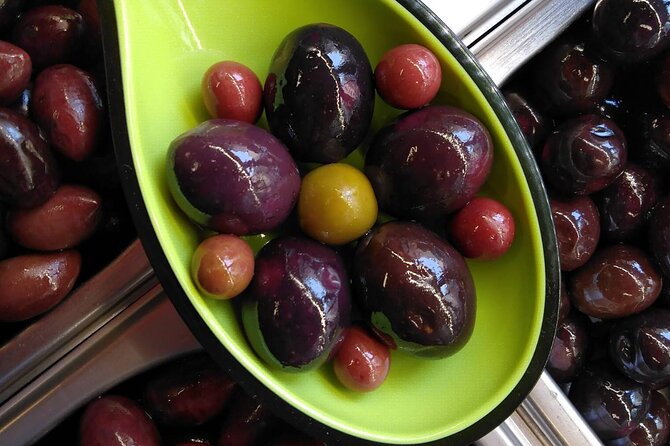 Greek Olives and Olive Oil Tasting in Athens - Mr Georgios and the producer story you can taste