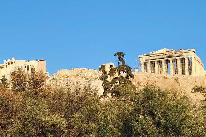 GreekAmerican guide Themistoklis to tour ancient Athens. - Key things that make this Athens tour work
