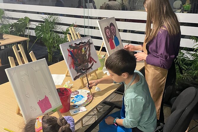Guided Paint & Sip Workshop in Central Athens - What you learn as a beginner (and what you should not expect)