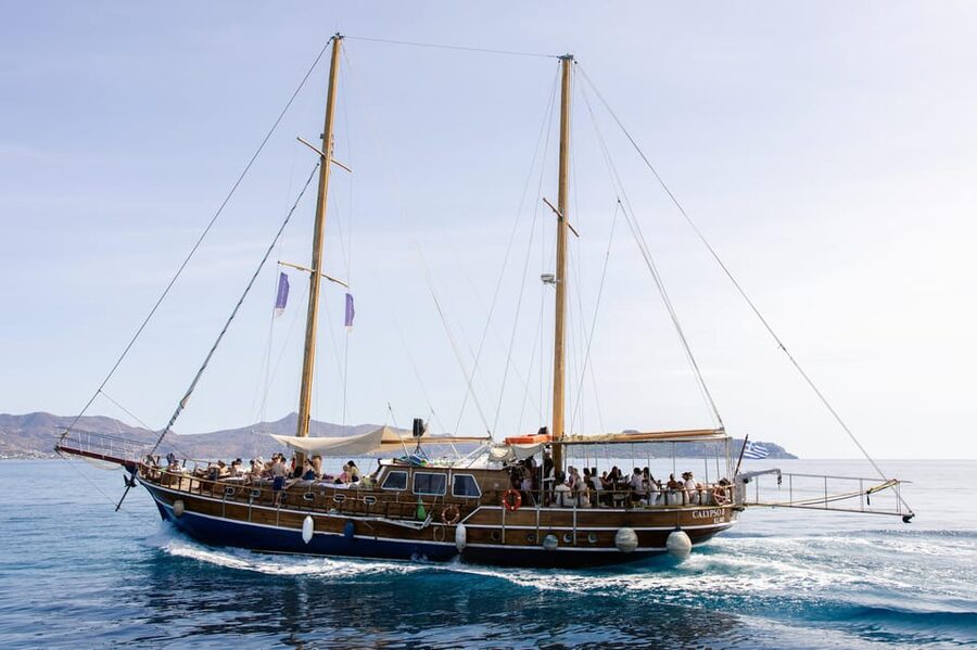Half-Day Athens Cruise: Swim Stop,Lunch, and Drinks Included - Who should book this cruise, and who should think twice