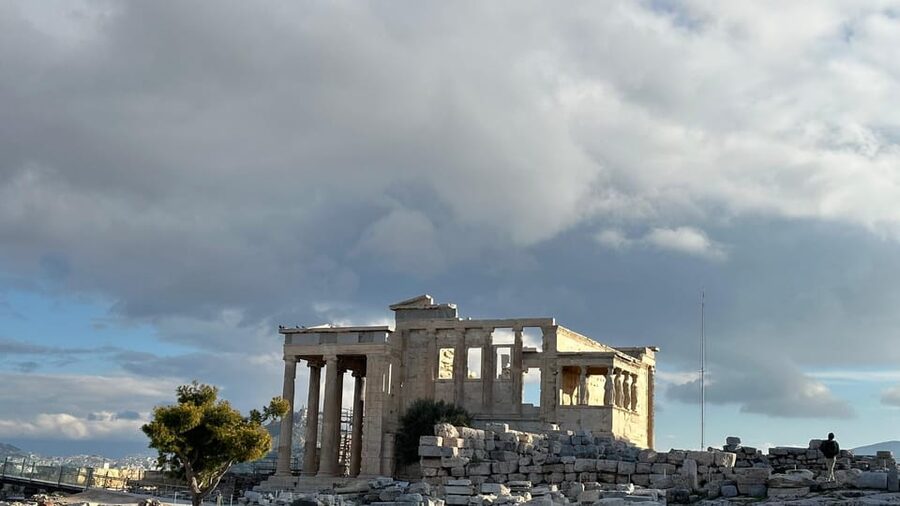 Half Day Best Of Athens Highlights Luxury Private Tour 4Hou - Where to eat like a local, without making it a full-day detour
