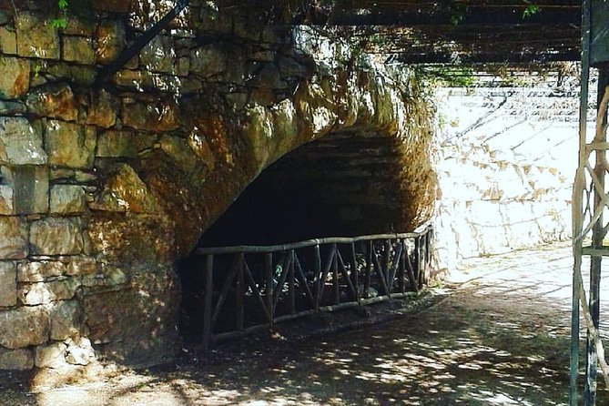 Highlights and Hidden Gems in Athens Walking Tour - A Thousand-Years-Old Market Feel, Artisan Shopping, and the Greek Sweet Break