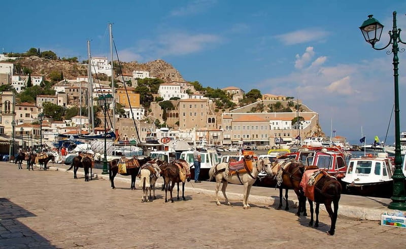 Hydra Island Trip from Athens with Ferry Tickets Included - Shopping and nighttime vibe: how Hydra spends its evening energy
