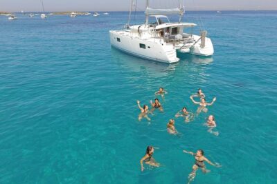 Luxury Catamaran Cruise from Athens with Traditional Greek Meal and BBQ
