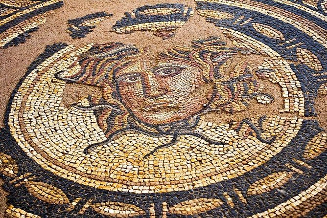 Mercedes Private Tour from Athens to Macedonia Meet Alexander the Great - Thessaloniki time: markets, tavernas, and a fast look at the White Tower