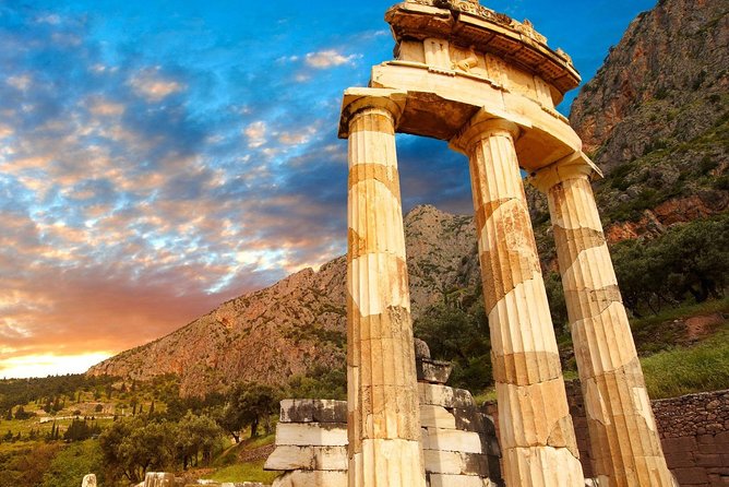 Mercedes Private Tour to Delphi and Arachova - Delphi Archaeological Museum: where the story gets real