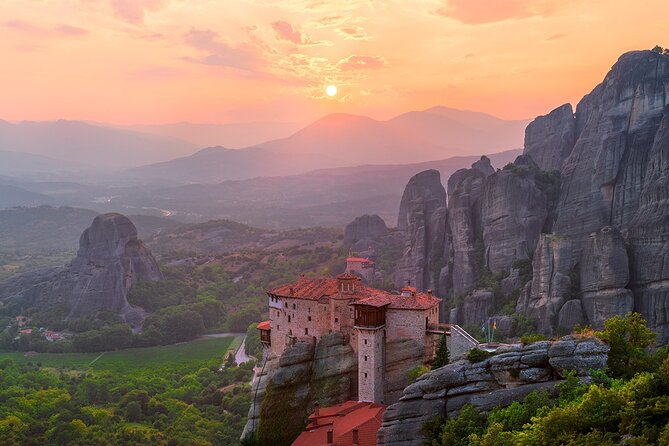 Meteora Full Day Private Tour from Athens including Lunch - Lunch Around Kalabaka and Kastraki: A Break That Helps You Enjoy the Views