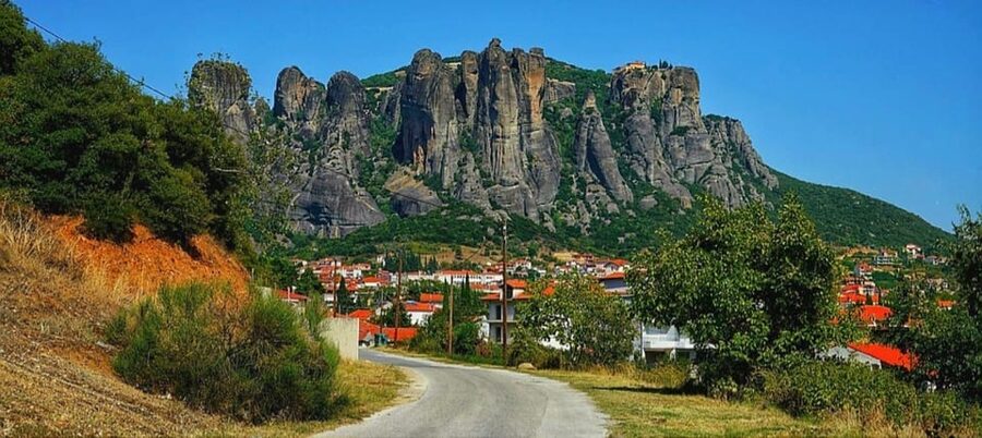 Meteora Monasteries: Full Day Tour from Athens - St. Stephen’s Monastery, a focused start