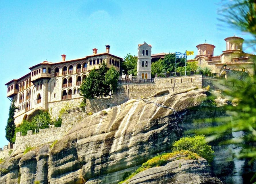 Meteora Monasteries: Full Day Tour from Athens - Kalambaka free time, where you actually eat and reset