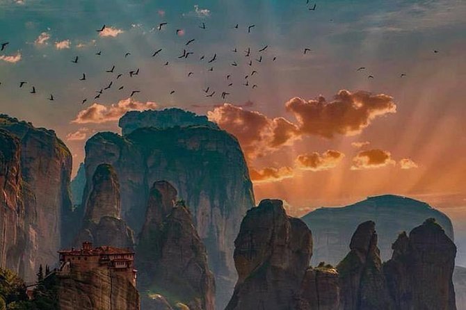 Meteora Monasteries Private Full Day Trip From Athens - Thermopylae on the Way Back: The Spartan Story in 15 Minutes