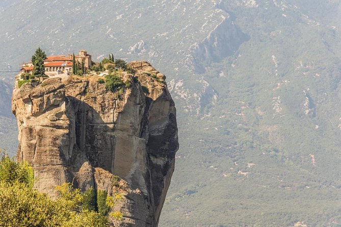 Meteora Monasteries Private Full Day Trip From Athens - Kastraki Lunch Stop: Greek Food at the Foot of the Rocks