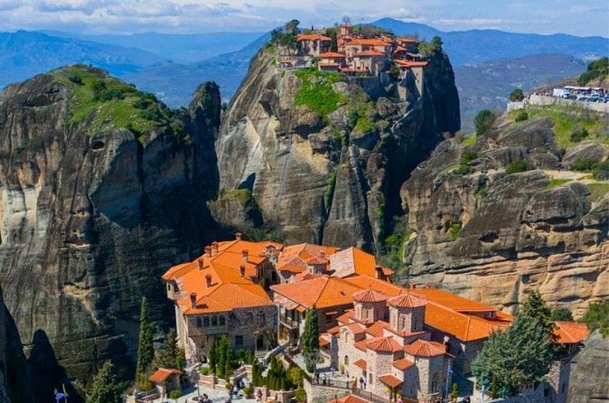 Meteora Monasteries Tour - Who this private Meteora tour suits best