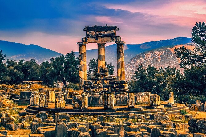 Mystical Delphi & Famous Oracle Full Day Private Tour from Athens - Delphi Archaeological Museum: bronze, sculpture, and photo-friendly highlights