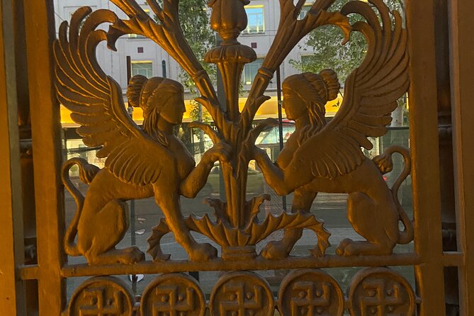 Myths and Legends of Athens Walking Tour - Stop 4: Syntagma Square Fountain and Myth Hidden in Plain Sight