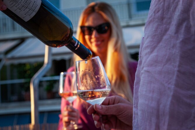 Noble Greeks Acropolis Wine Tasting with Private Sommelier - The tasting method: learning how to taste Greek wine