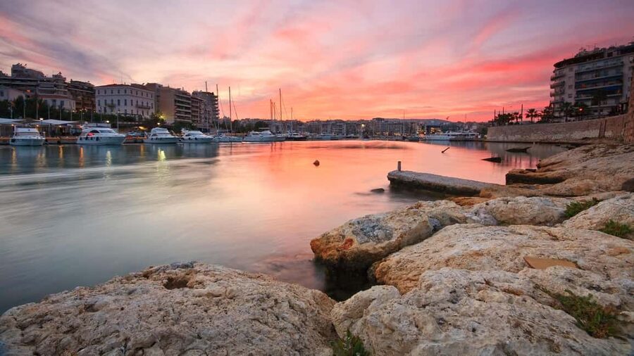 Piraeus Port: Athens Beach Escape & Vouliagmeni Lake - From Piraeus Port to the Athenian Riviera, No Map Required