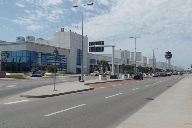 Piraeus port/ hotels to Athens airport Private transfer - Meet-and-greet details that save time when you are tired