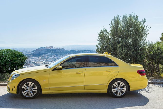 Piraeus port/ hotels to Athens airport Private transfer - Comfort details: A/C, bottled water, and a clean car