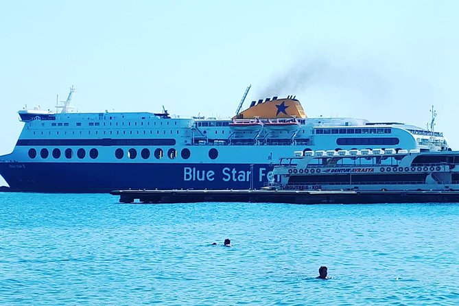 Port of Piraeus to Athens City Centre - Port of Piraeus to Athens City Center, Straight Shot in a Mercedes