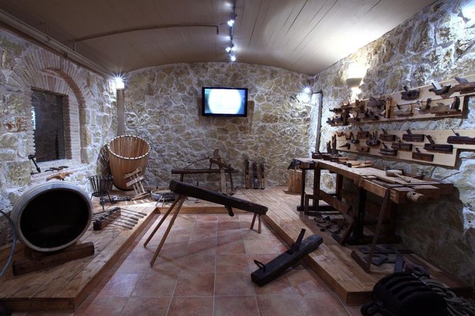 Private 4x4 Wine Tour from Athens to Marathon Lake and a Winery - How to get more out of the wine and vinegar tasting