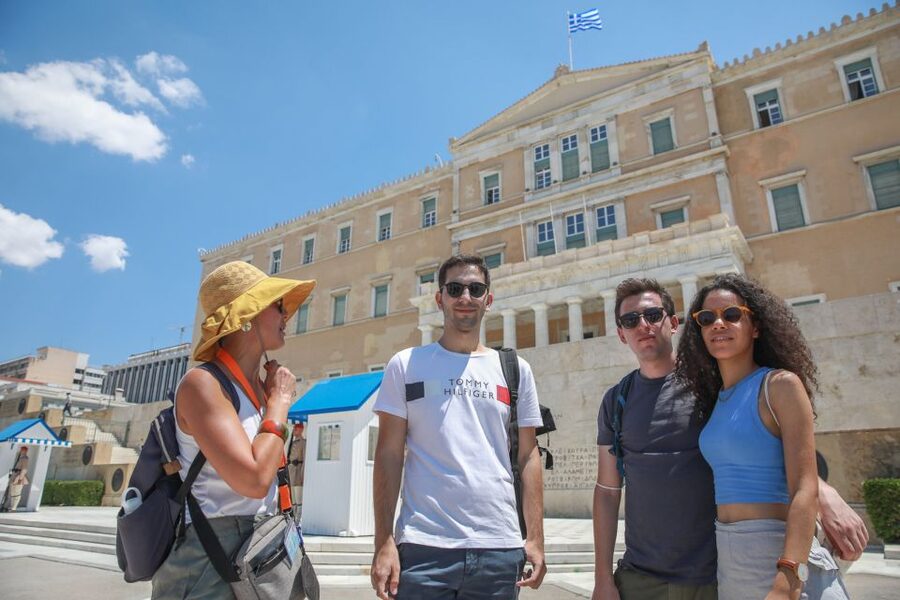 Private Acropolis and Athens City Tour - Where it starts: Syntagma Metro Station and the city’s first clues