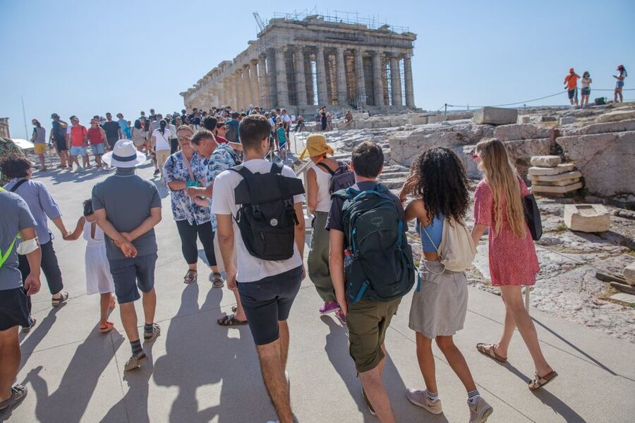 Private Acropolis and Athens City Tour - Parliament Square, the Unknown Soldier, and what to watch for