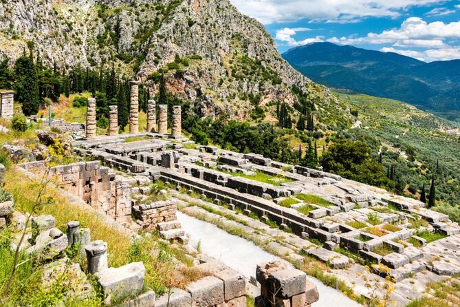 Private Day Trip in Delphi and Arachova from Athens - Why Delphi and Arachova Make One Smart Day From Athens