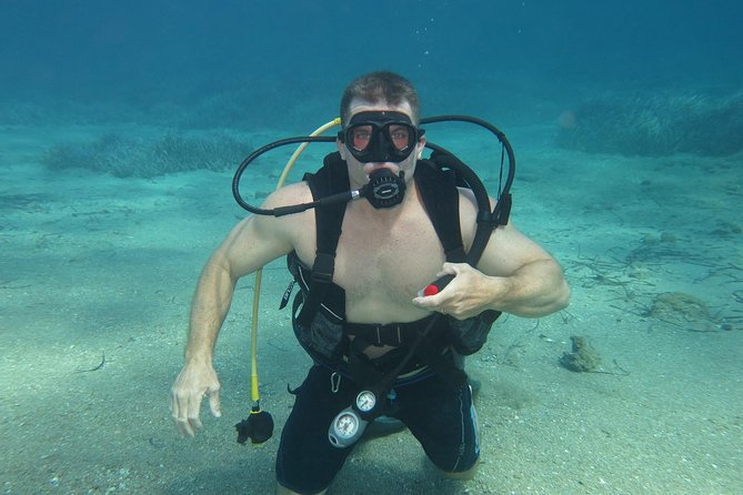 Private Discover Scuba Diving for Beginners in Athens with Pickup - Key things that make this beginner session work