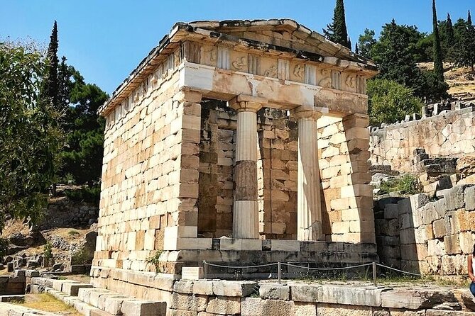 Private Full Day Tour in Delphi - Door-to-door pickup in Athens, and why it matters