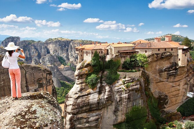 Private Full-Day Trip to Meteora by Train From Athens - Local Agency - Train First: The Value of Going Athens to Kalambaka by Rail